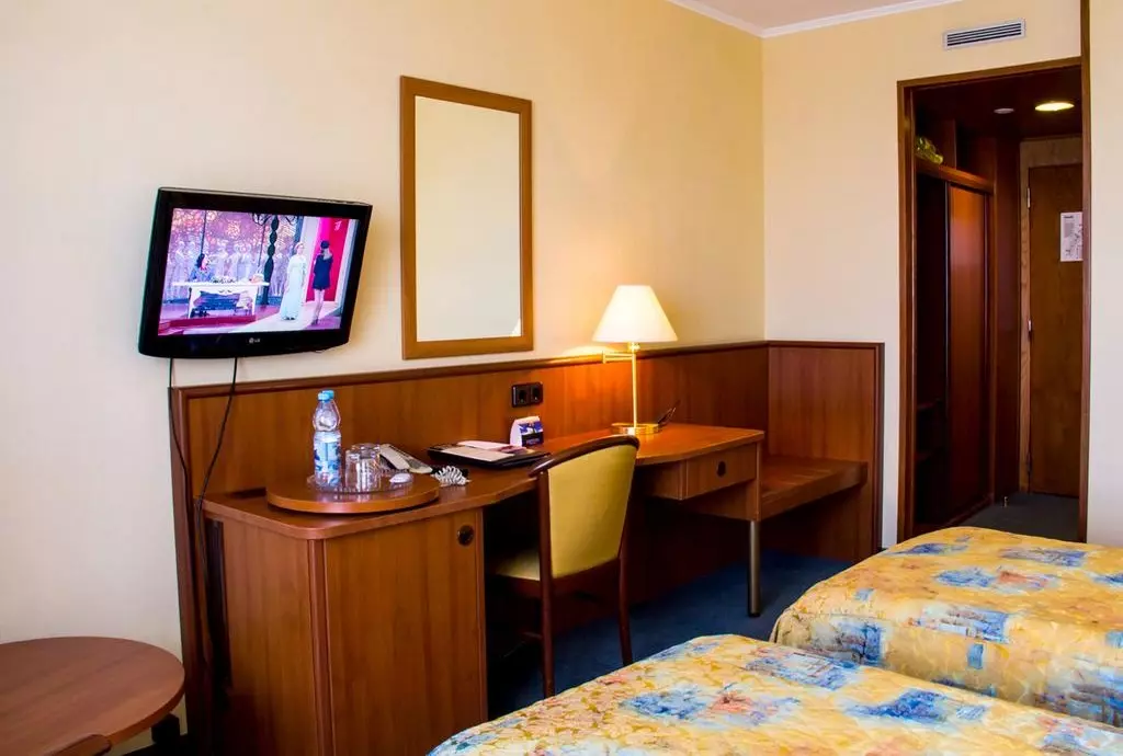 hotel cosmos club moscow_shabavizparvaz_07.jpg